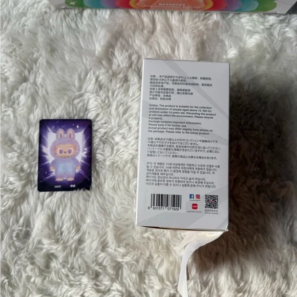 LUCK BIG INTO ENERGY LABUBU POP MART - Picture 8 of 9